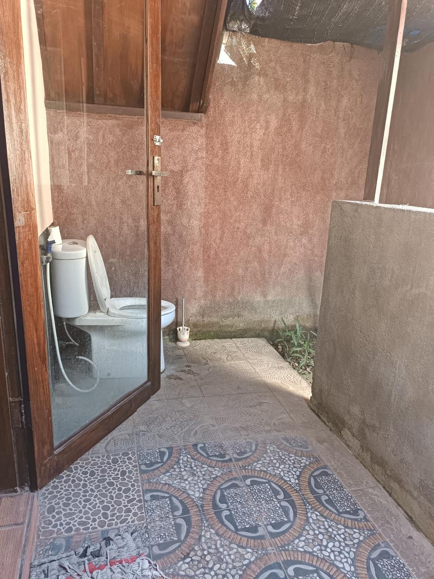 Solla_Homestay ギリ・アイル エクステリア 写真